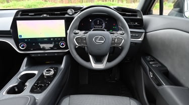 Lexus RZ 450e - dash